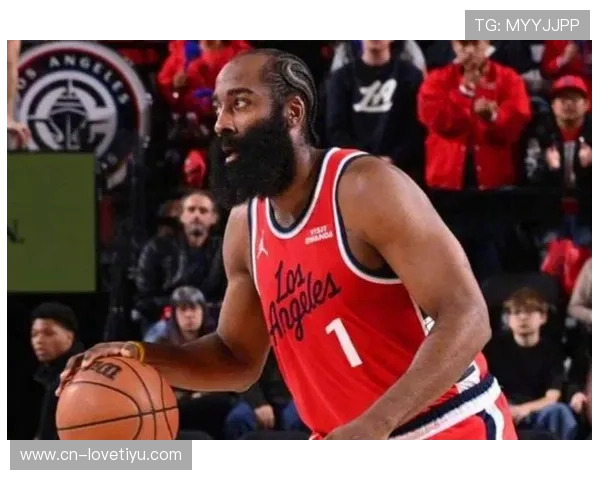 稳定输出显威力哈登&莱昂纳德首节14中7合砍20分带队起势